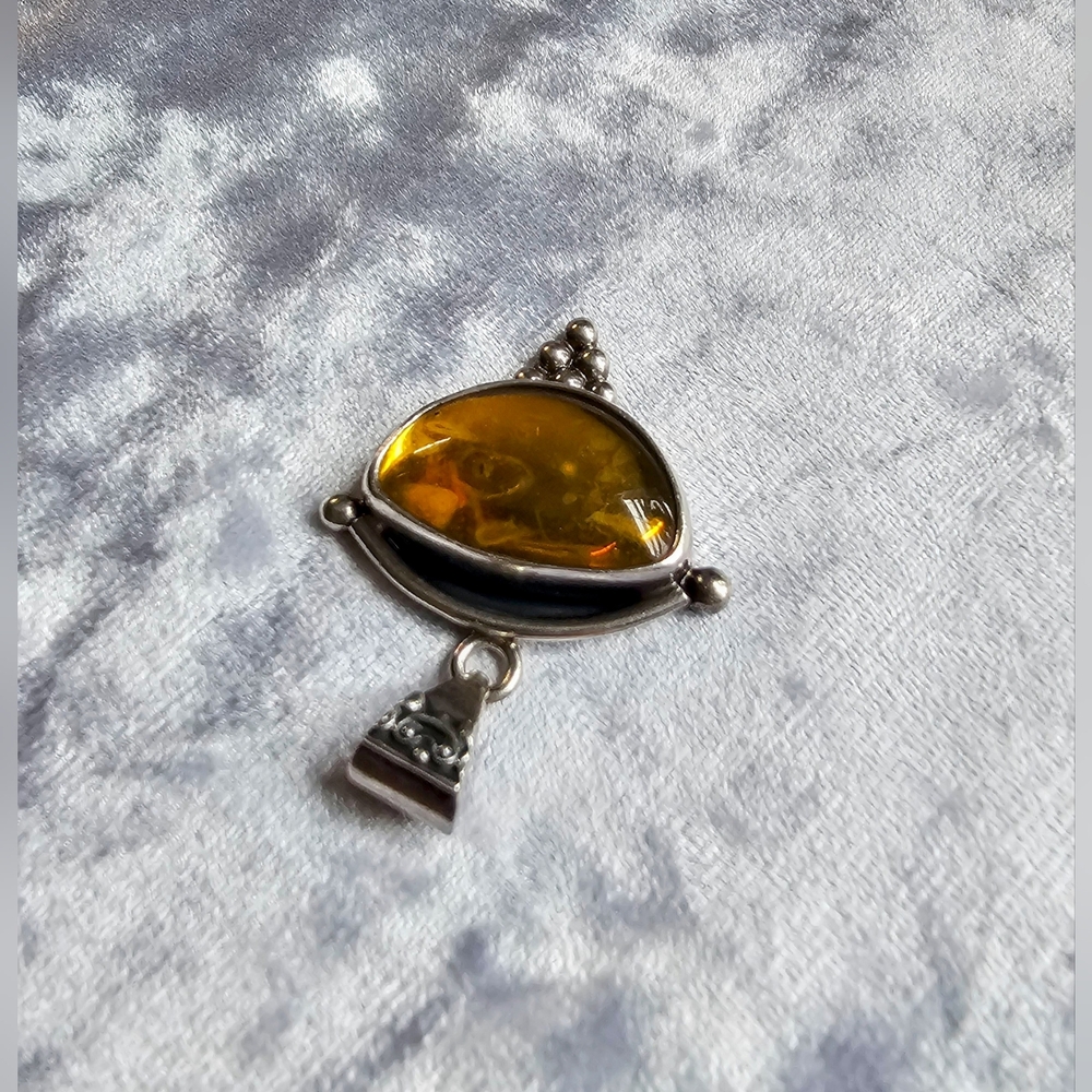 AMBER PENDANT - Picture 2 of 3